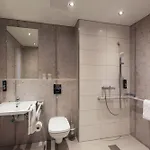 - The Niu, Form Feuerbach By Ihg 3*