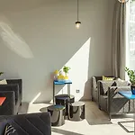- The Niu, Form Feuerbach By Ihg 3* Στουτγκάρδη