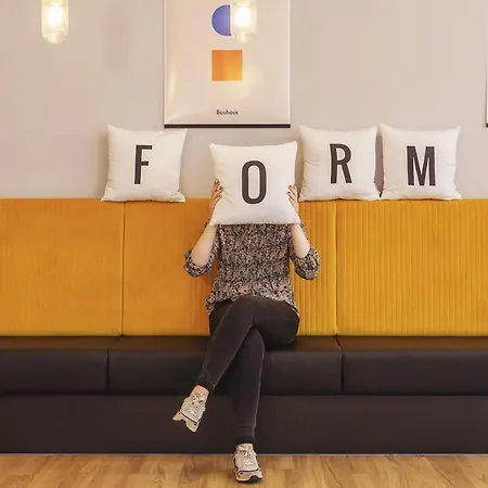 - The Niu, Form Feuerbach By Ihg Hotell