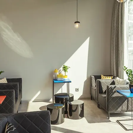 - The Niu, Form Feuerbach By Ihg 3*
