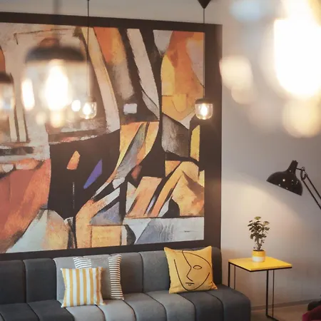 - The Niu, Form Feuerbach By Ihg 3* Stuttgart