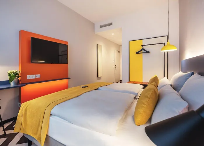 - The Niu, Form Feuerbach By Ihg Hotel