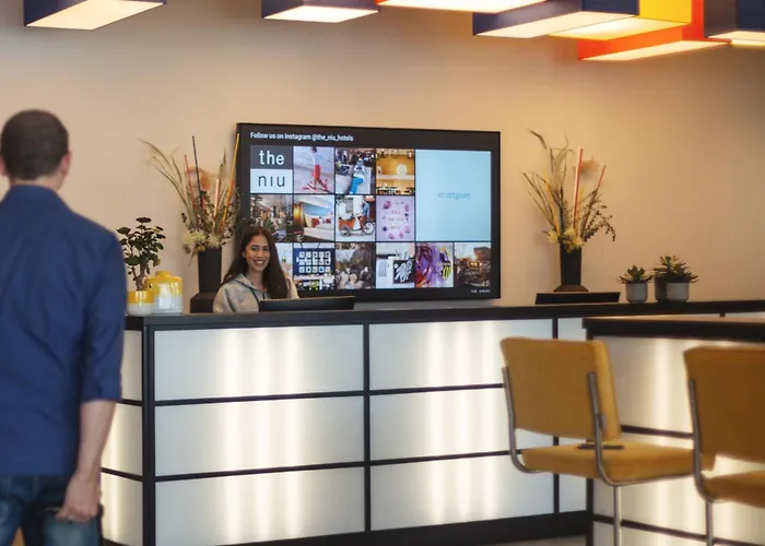 Hotell - The Niu, Form Feuerbach By Ihg