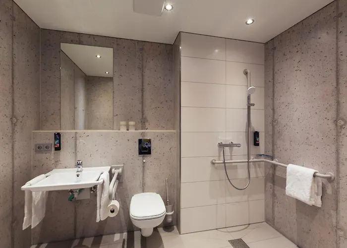 - The Niu, Form Feuerbach By Ihg 3*