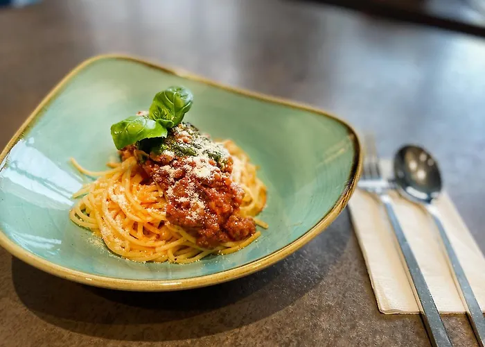 - The Niu, Form Feuerbach By Ihg 3* Stuttgart