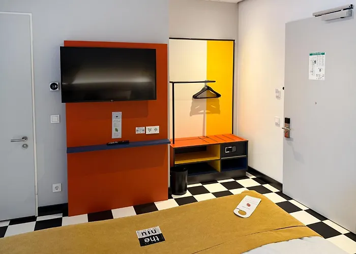 - The Niu, Form Feuerbach By Ihg Hotell